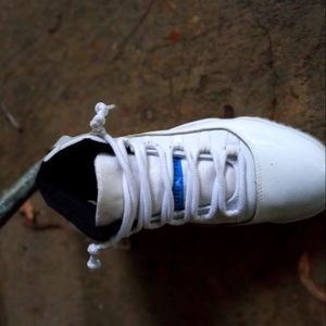 Legend blue retro 11's (2014)